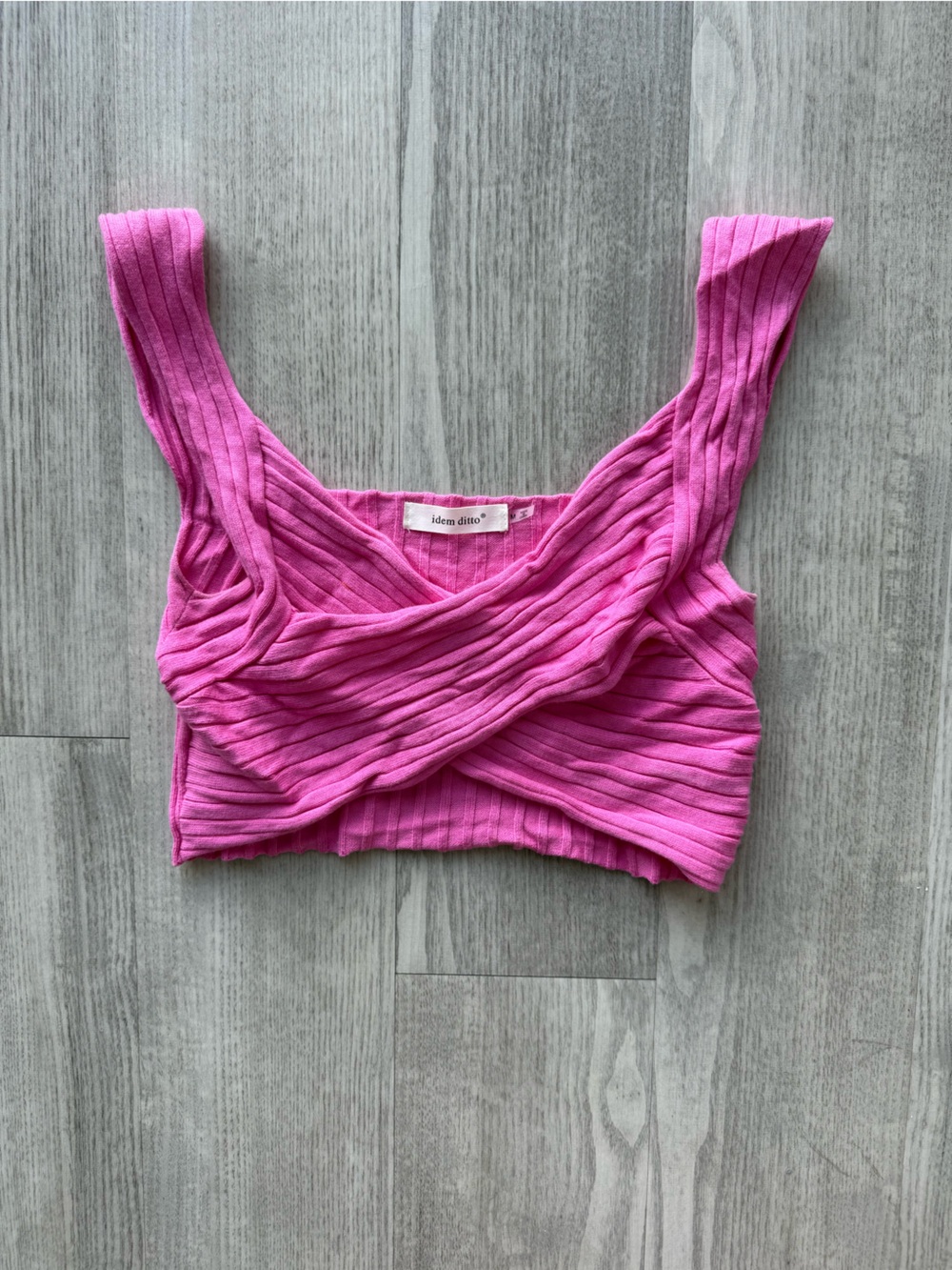 Idem Ditto Pink Ribbed Twist-Front Crop Top